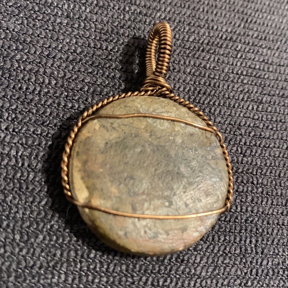 Handmade ammonite fossil wire wrapped wearable art pendant for necklace unisex - Picture 4 of 13